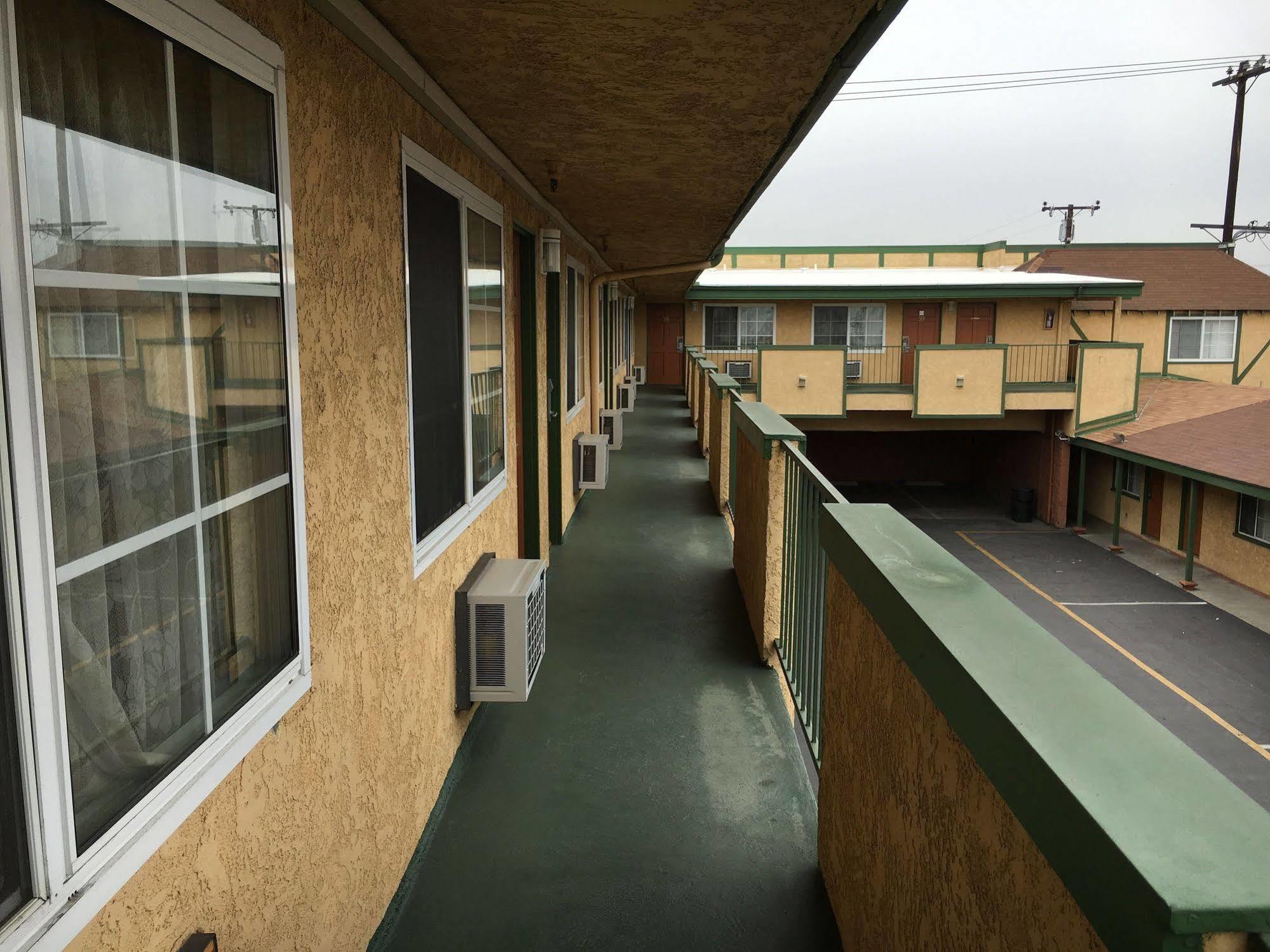 Starlite Motel Bellflower Eksteriør billede
